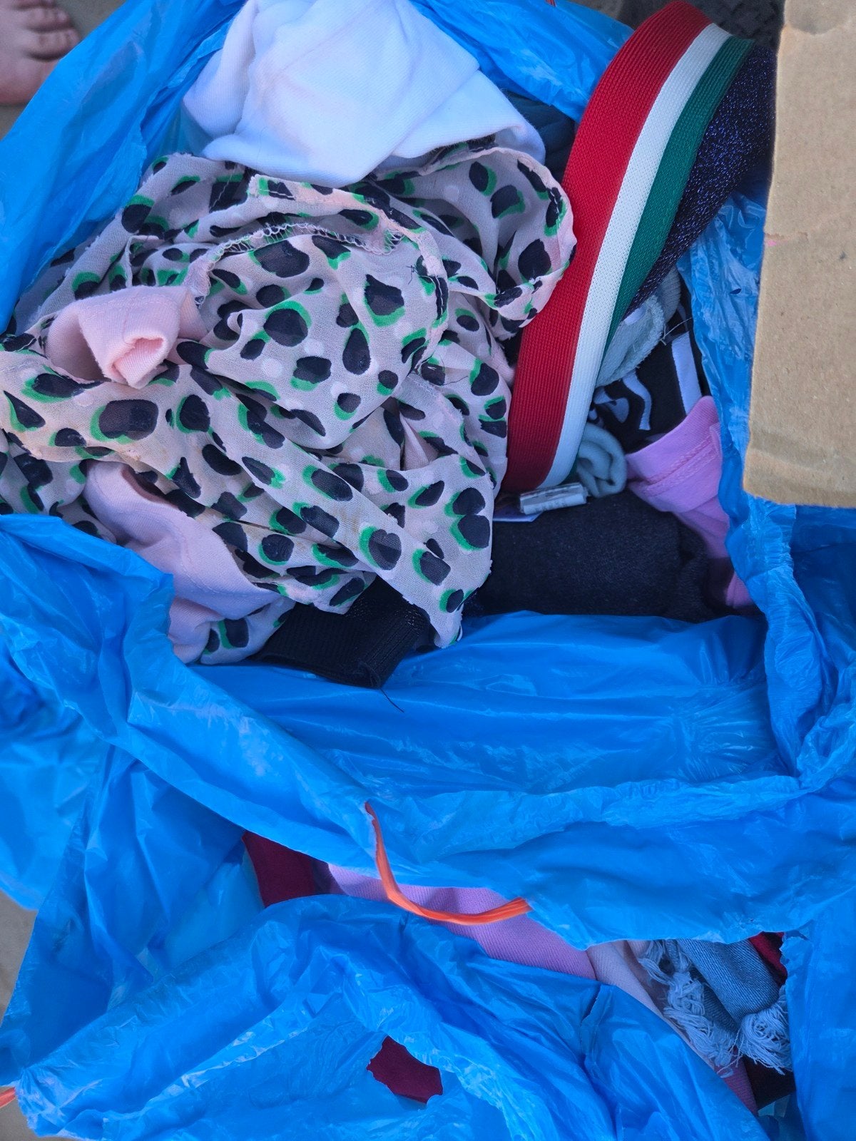 gratis meisje kleding, Ophalen