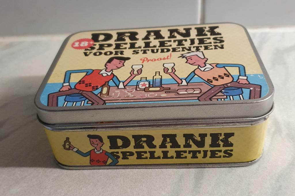 Drankspelletjes voor studenten., Ophalen of Verzenden, Zo goed als nieuw, ImageBooks