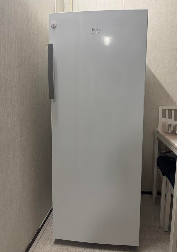 Beko vrieskast, Gebruikt, 120 tot 140 cm, Minder dan 60 cm, Vrijstaand