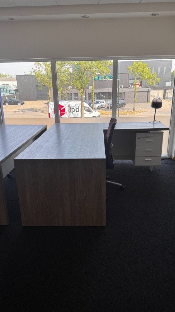 Quadrifoglio Hoekbureau T45, Huis en Inrichting, Bureaus, Ophalen, Zo goed als nieuw, Hoekbureau