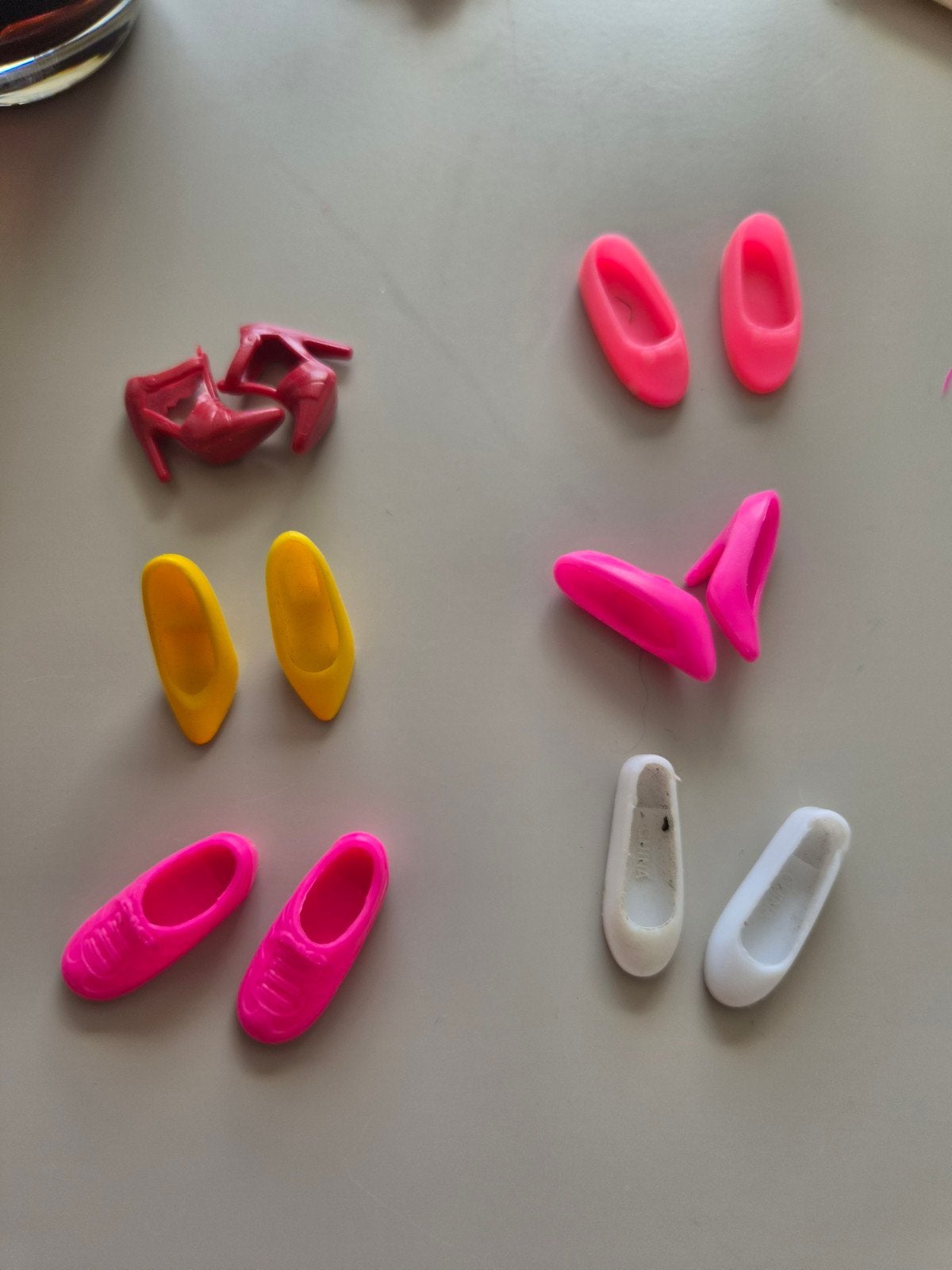 Diverse Barbie schoenen - set van 6 paar, Ophalen of Verzenden, Gebruikt