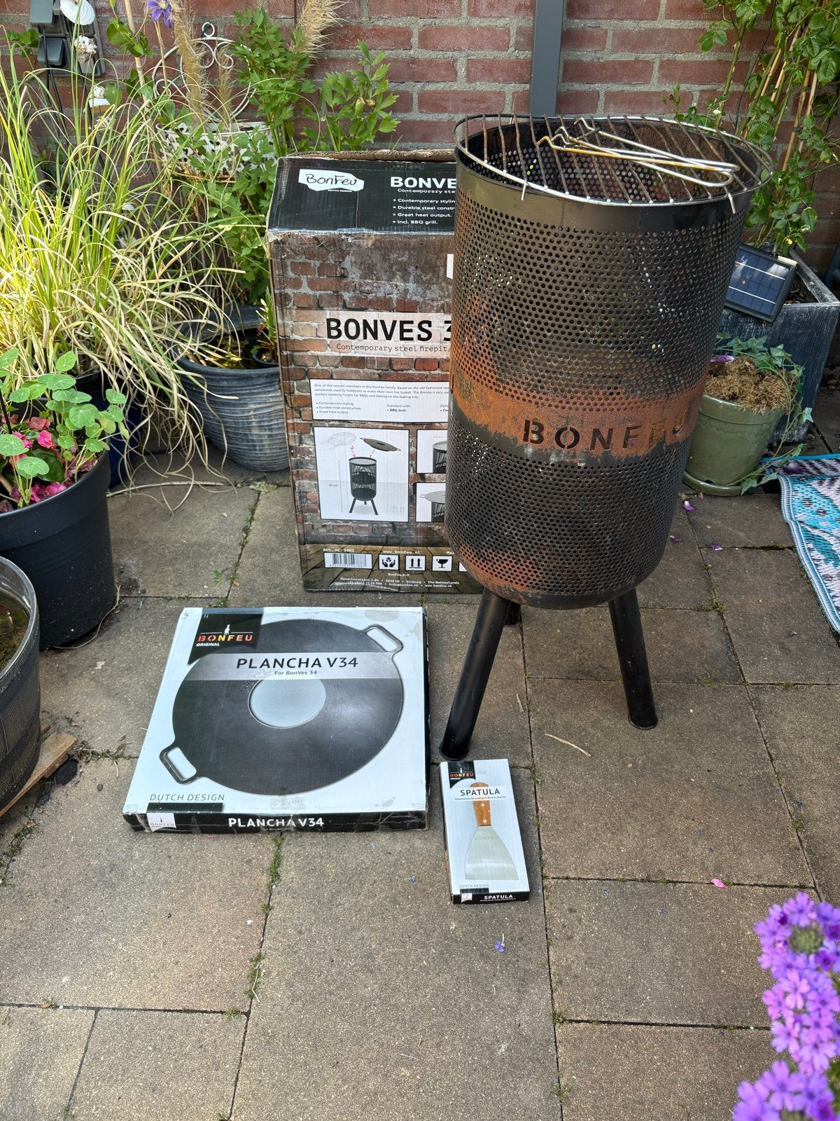 Bonfeu BonVes 34 vuurkorf/BBQ met plancha en spatel, Ophalen, Gebruikt