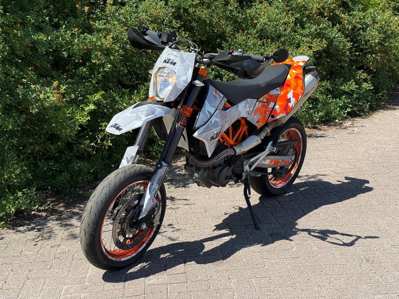 KTM 690 SMC R / Gear indicator / Nwe koppeling / Remus, Bedrijf, Naked bike
