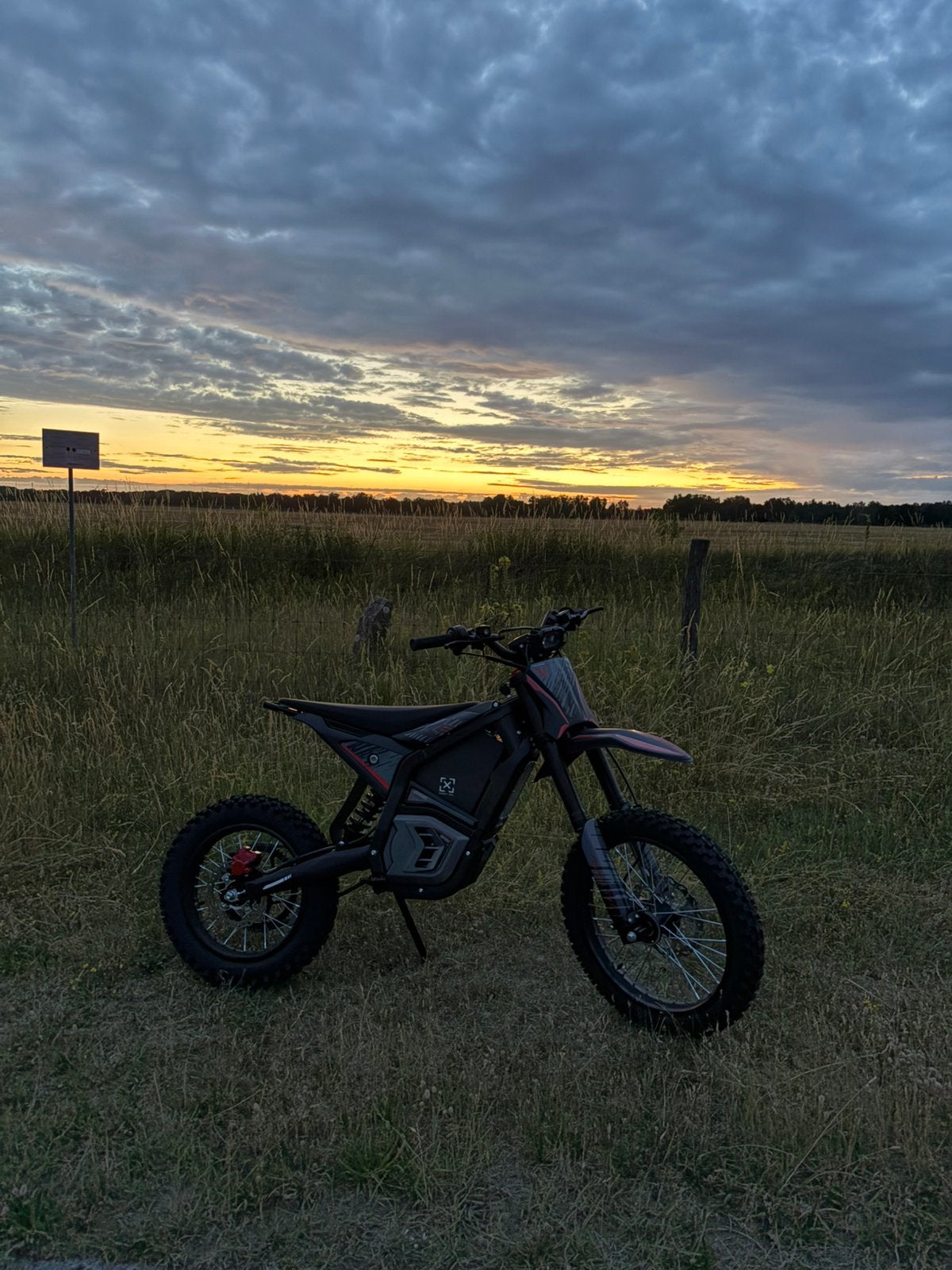 Valtinsu em5 pro | 75km/h | NIET RUILEN, Fietsen en Brommers, Brommers | Crossbrommers, Ophalen, Zo goed als nieuw, Overige merken