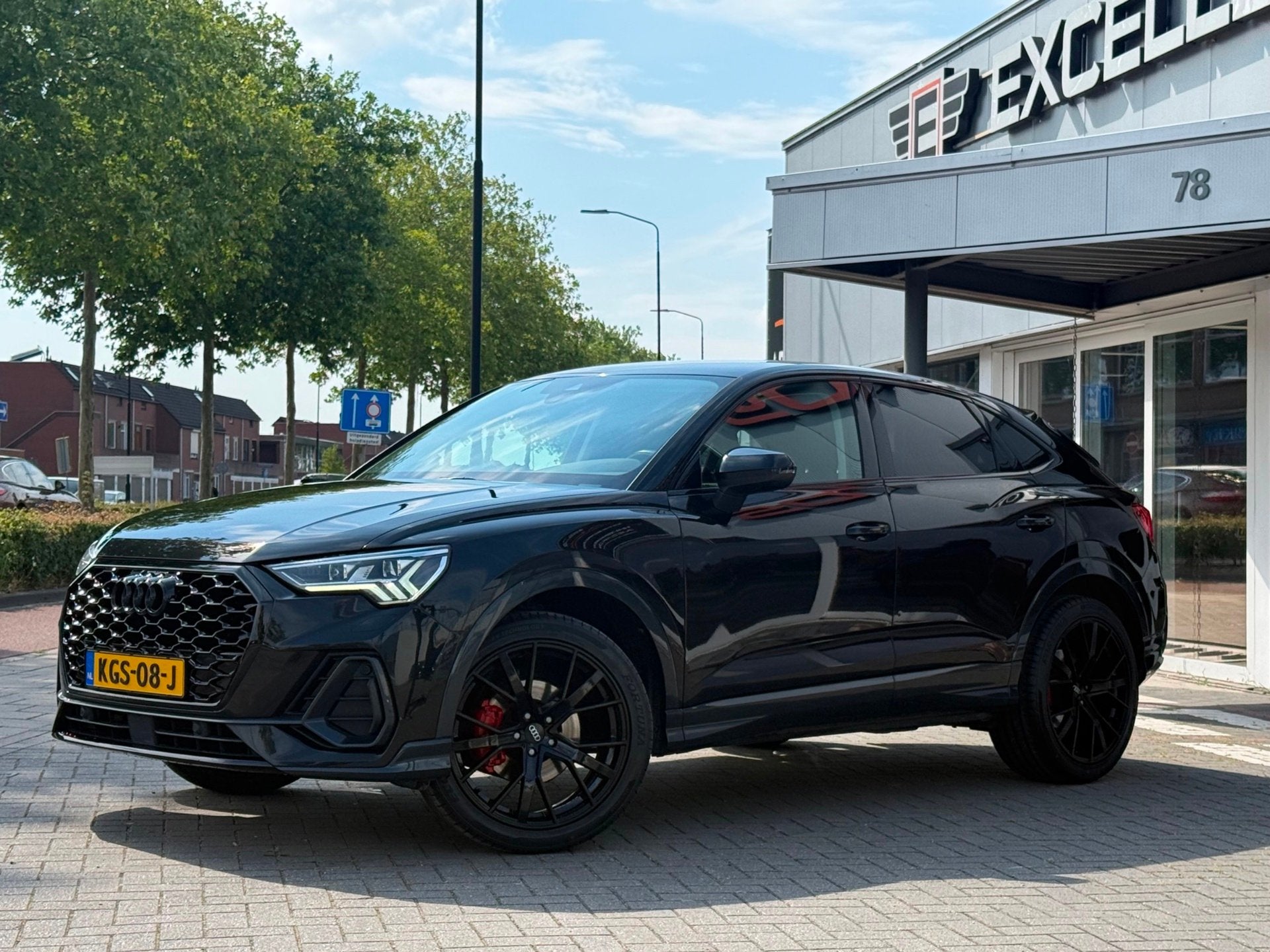 Audi Q3 Sportback 35 TFSI Business | Black Edition, Dealer onderhouden, Zwart, 4 cilinders, 150 pk