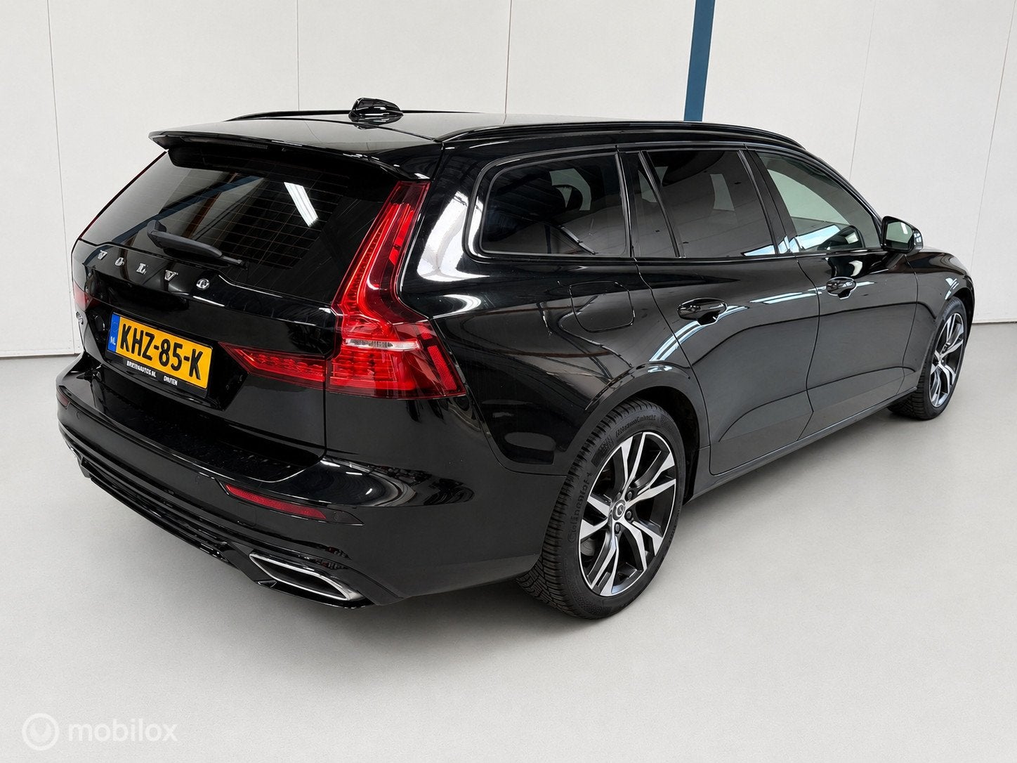 Volvo V60 2.0 T6 Twin Engine AWD Momentum SPORTINTERIEUR, Auto's, Automaat, Gebruikt, 4 cilinders, Vierwielaandrijving