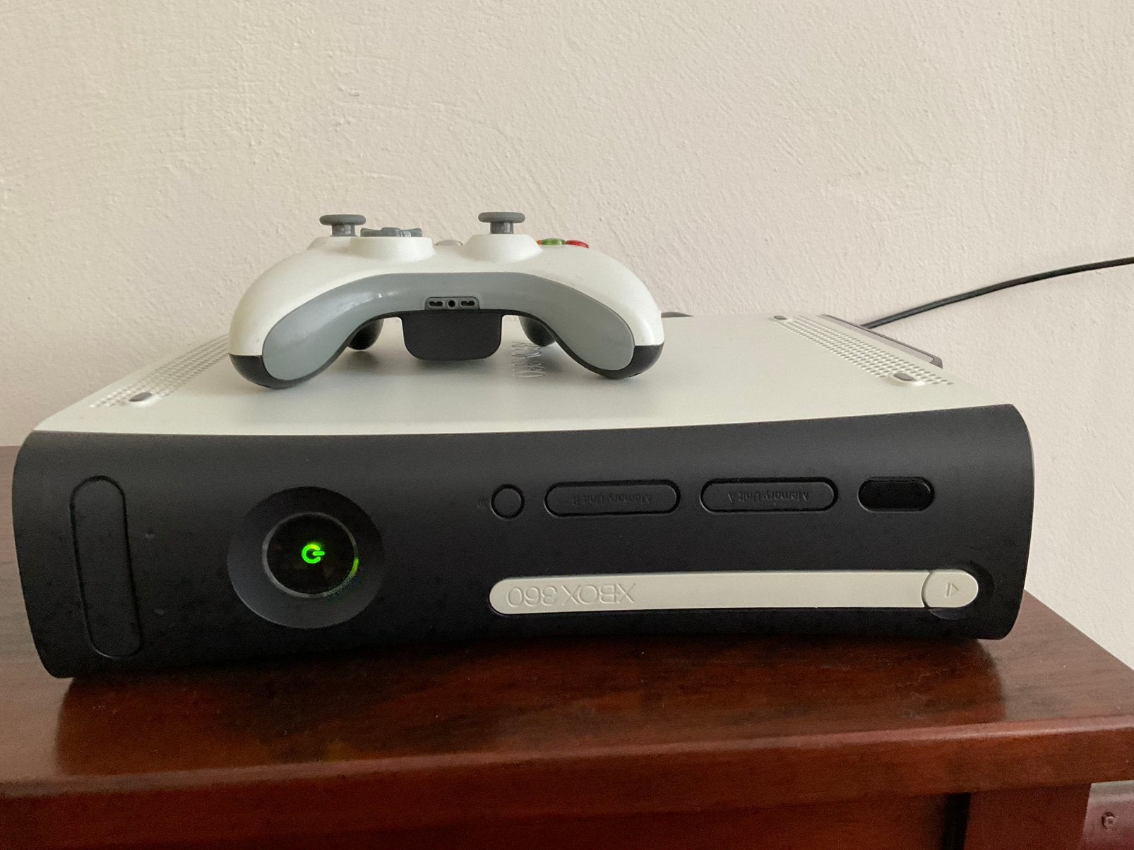 Xbox 360 incl. 3 Wireless Controllers + 3 Arcade Games, Ophalen, 120 GB, Met 3 controllers of meer, Gebruikt