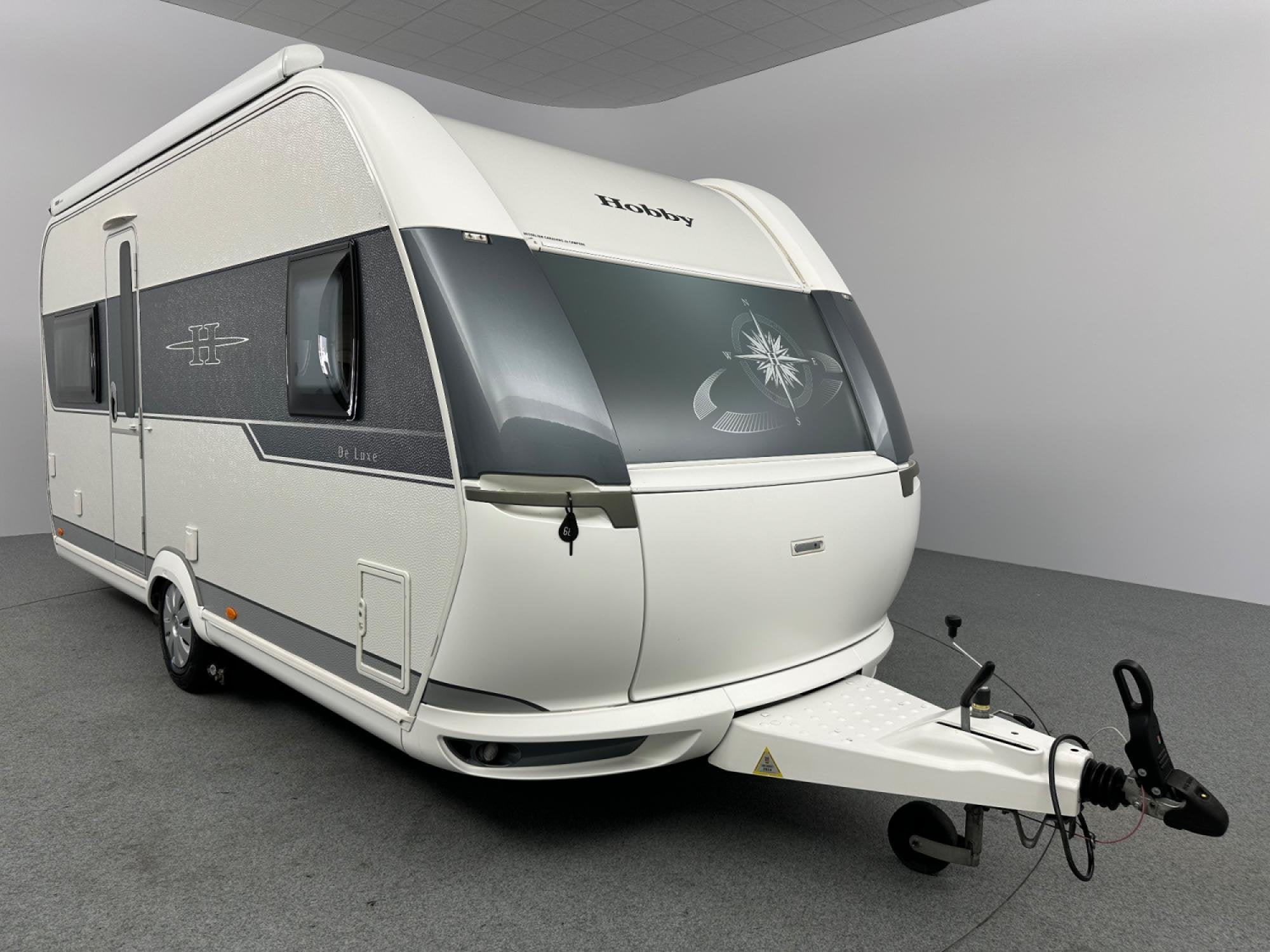 Hobby De Luxe 460 UFe Cassetteluifel Mover Dakairco, Hordeur, Rondzit, Hobby, Bedrijf
