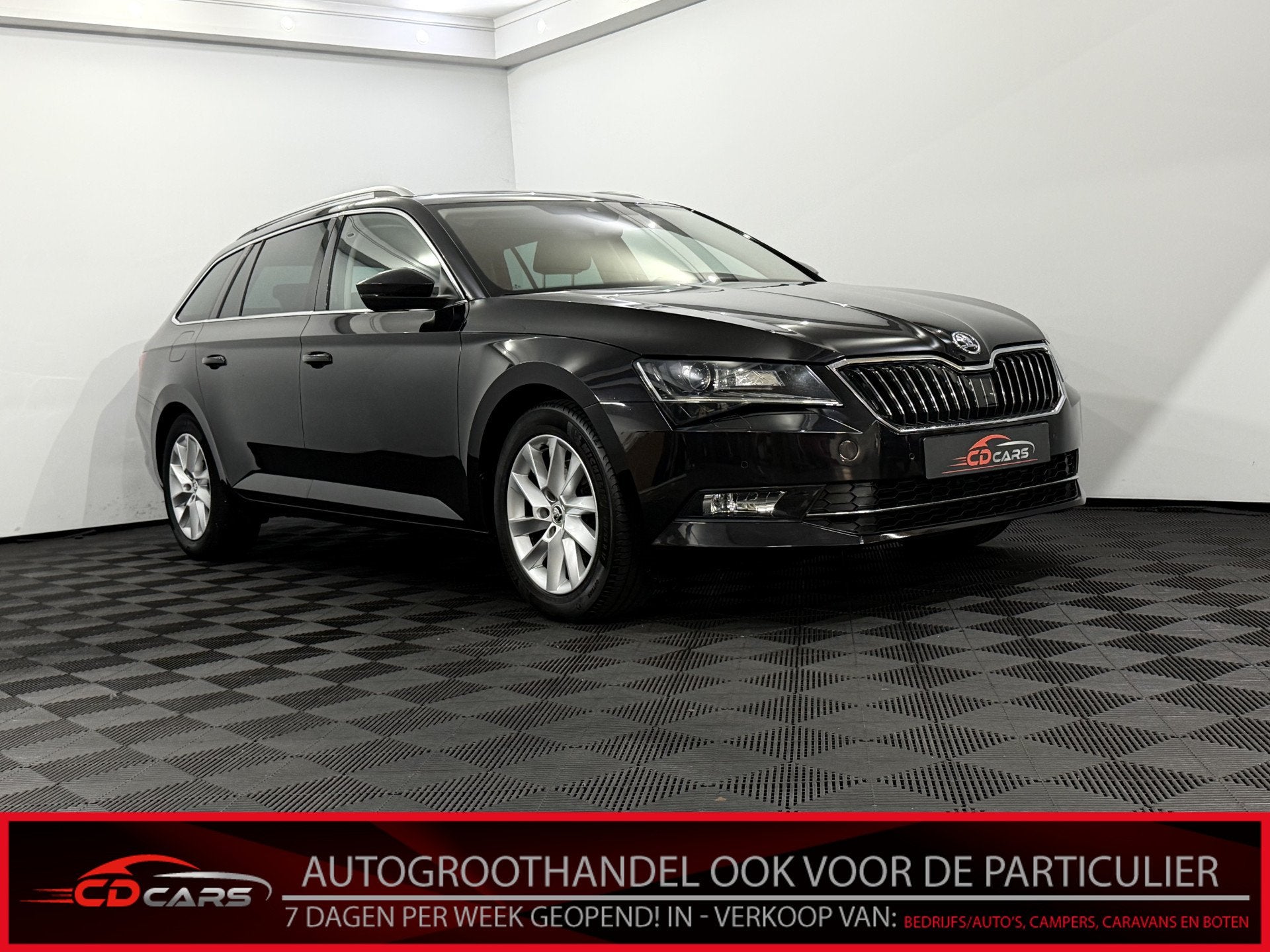 Skoda Superb Combi 1.4 TSI ACT Sportline Business Leder, Par, 730 kg, Gebruikt, Euro 6, 4 cilinders