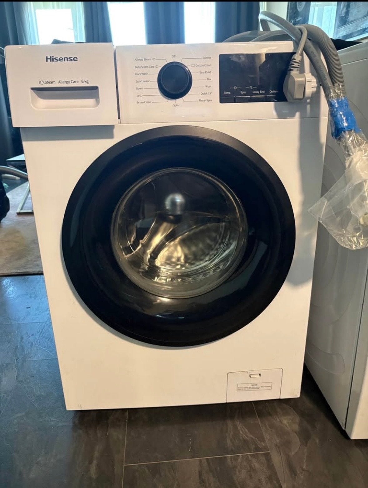 Hisense Wasmachine 6 kg - Zo goed als nieuw, Witgoed en Apparatuur, Wasmachines, Ophalen, Minder dan 1200 toeren, Minder dan 85 cm