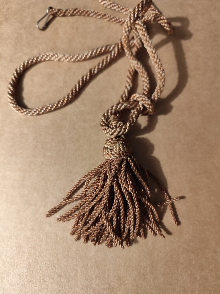 ANTIEKE ROOD GOUDEN KWAST ( TASSEL) AAN KOORD ca. 1930, Ophalen of Verzenden