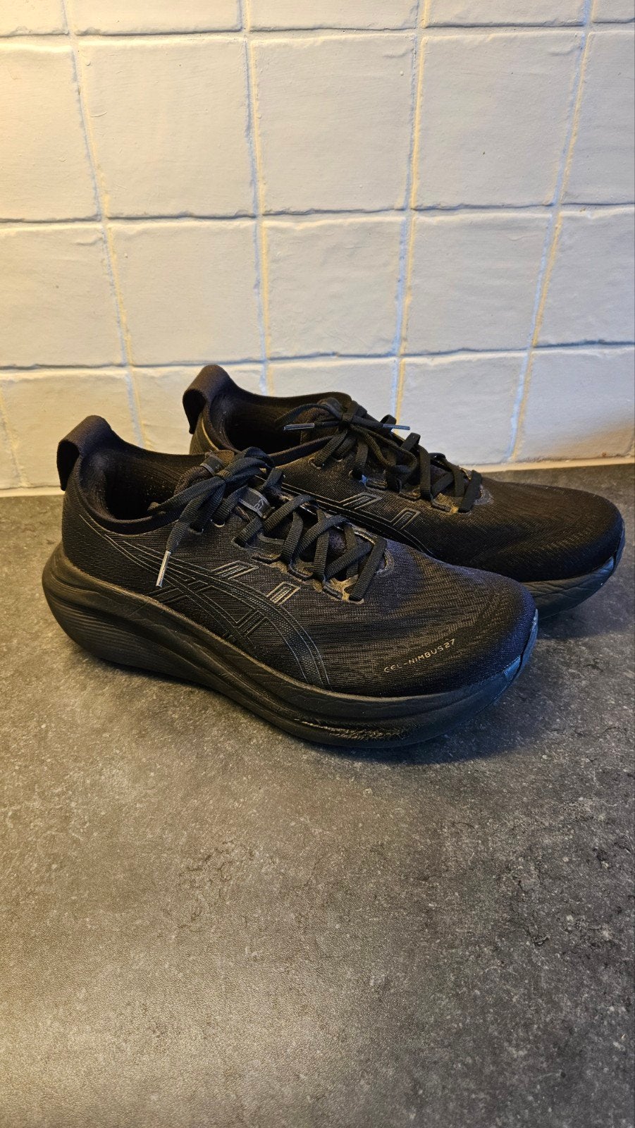 ASICS Nimbus 27 hardloopschoenen - 43,5, Ophalen of Verzenden, Zo goed als nieuw, Hardloopschoenen, Asics