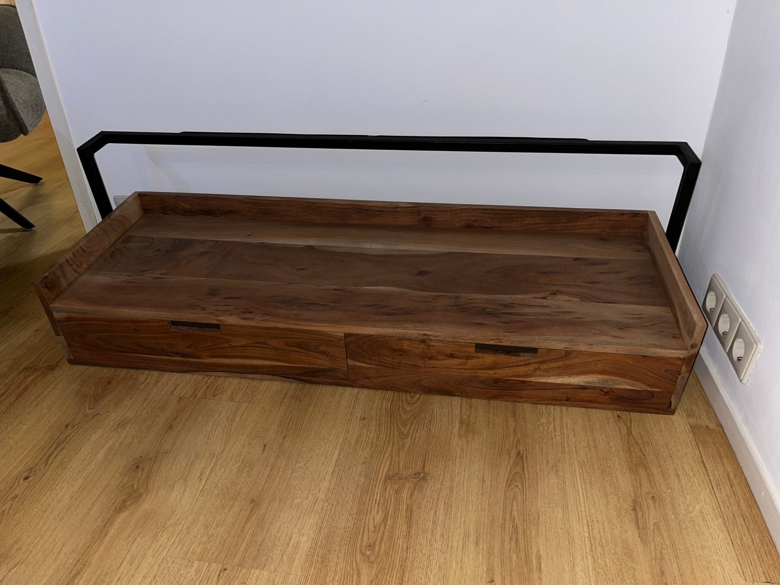 Acacia houten opbergmeubel of muurkastje, Antiek en Kunst, Ophalen