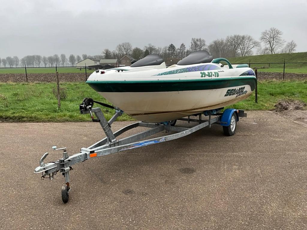 Sea-Doo Challenger 1800 met 2x Rotax 110pk en trailer, Watersport en Boten, Ophalen, Overige merken, Gebruikt, Binnenboordmotor