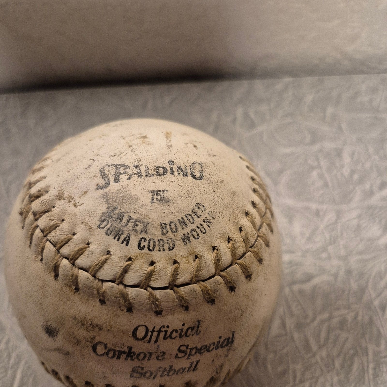 Unieke Vintage Spalding Softbal 1946–1952 Authentiek collect, Ophalen of Verzenden, Gebruikt, Softbal, Bal