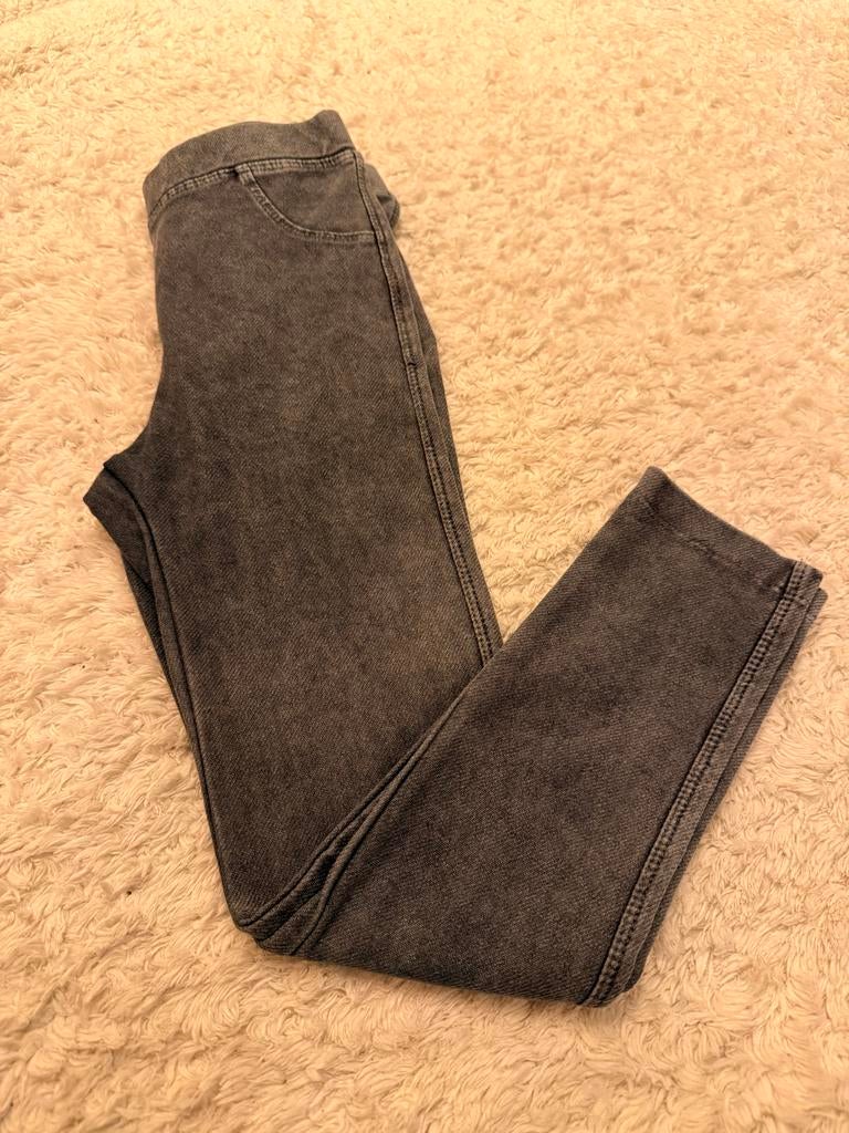 LC Waikiki Meisjes Legging Maat 110-116 Grijs, Legging, Overige maten, Ophalen of Verzenden, Zo goed als nieuw