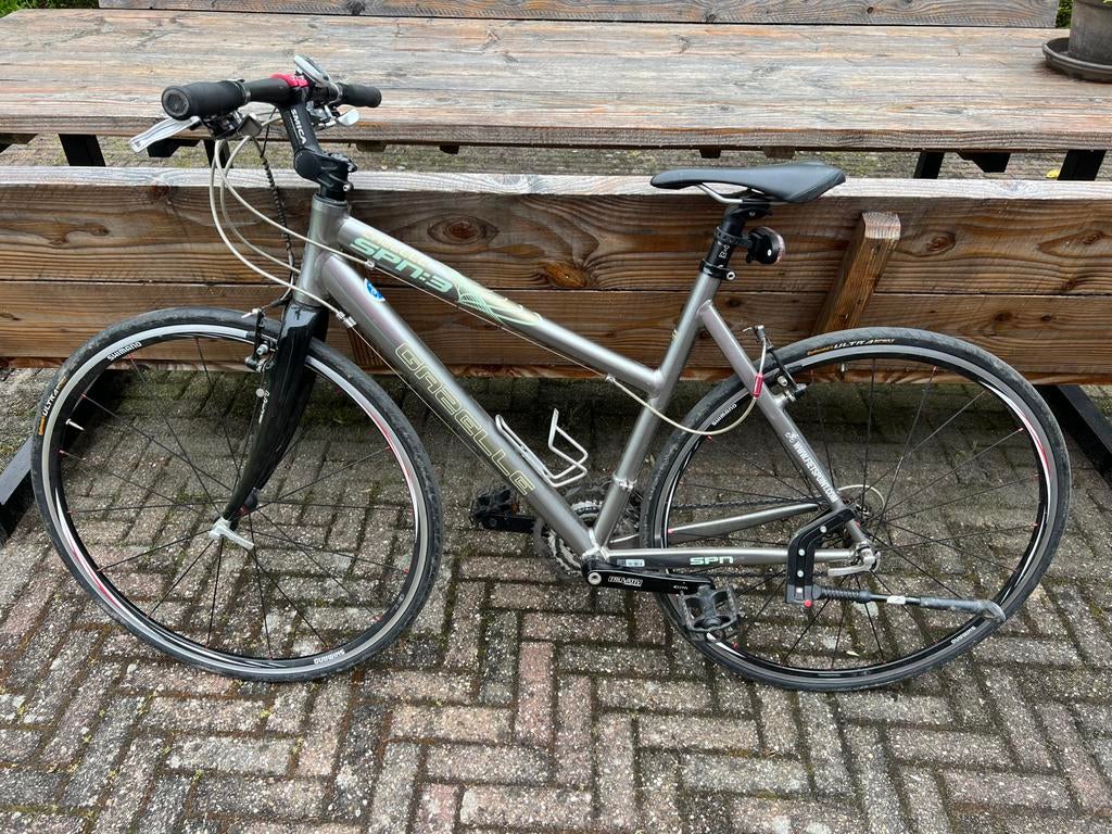 Hybride dames fiets, Gazelle SPN3 dames, Fietsen en Brommers, Ophalen, 28 inch, Gebruikt, Velgrem