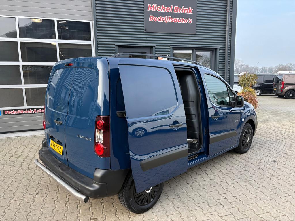 Peugeot Partner 122 1.6 BlueHDi Marge Auto Euro 6, Auto's, Bestelauto's, Voorwielaandrijving, Gebruikt, 4 cilinders, Blauw