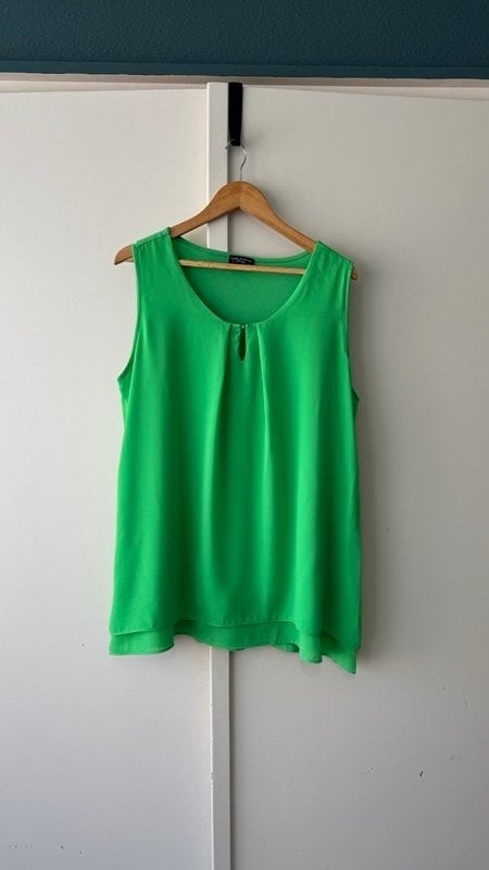 Via Appia Due viscose tuniek top 46 48 groen minimal elegant, Maat 46/48 (XL) of groter, Ophalen of Verzenden, Zo goed als nieuw