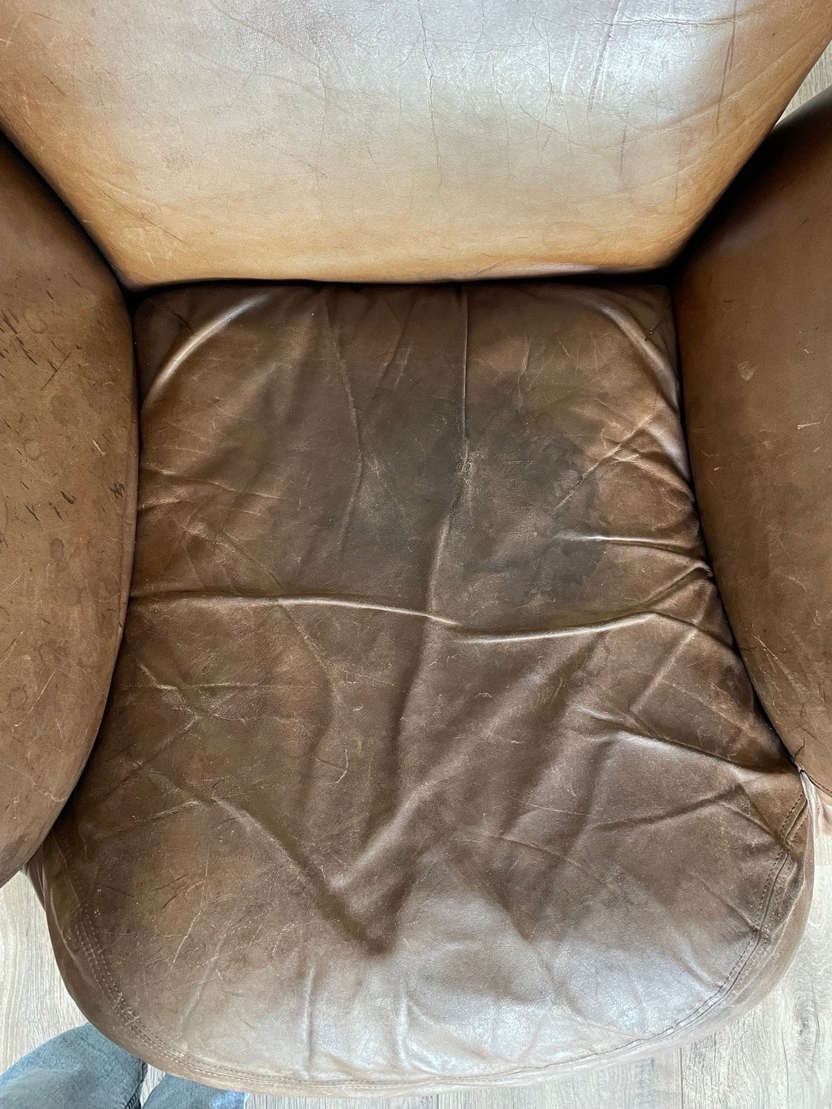 Leren fauteuil van Gerard van den Berg (LABEL), Huis en Inrichting, Fauteuils, Ophalen, Gebruikt, Leer, 75 tot 100 cm