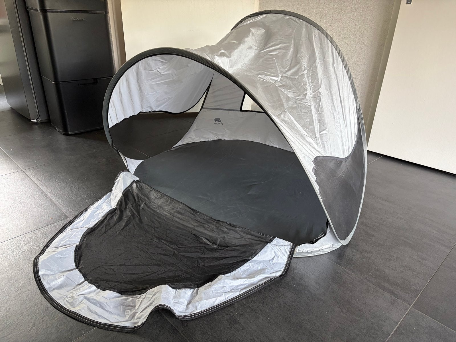 Deryan Beach Tent - Compact en Lichtgewicht Strandtent, Ophalen, Zo goed als nieuw, Tot en met 2