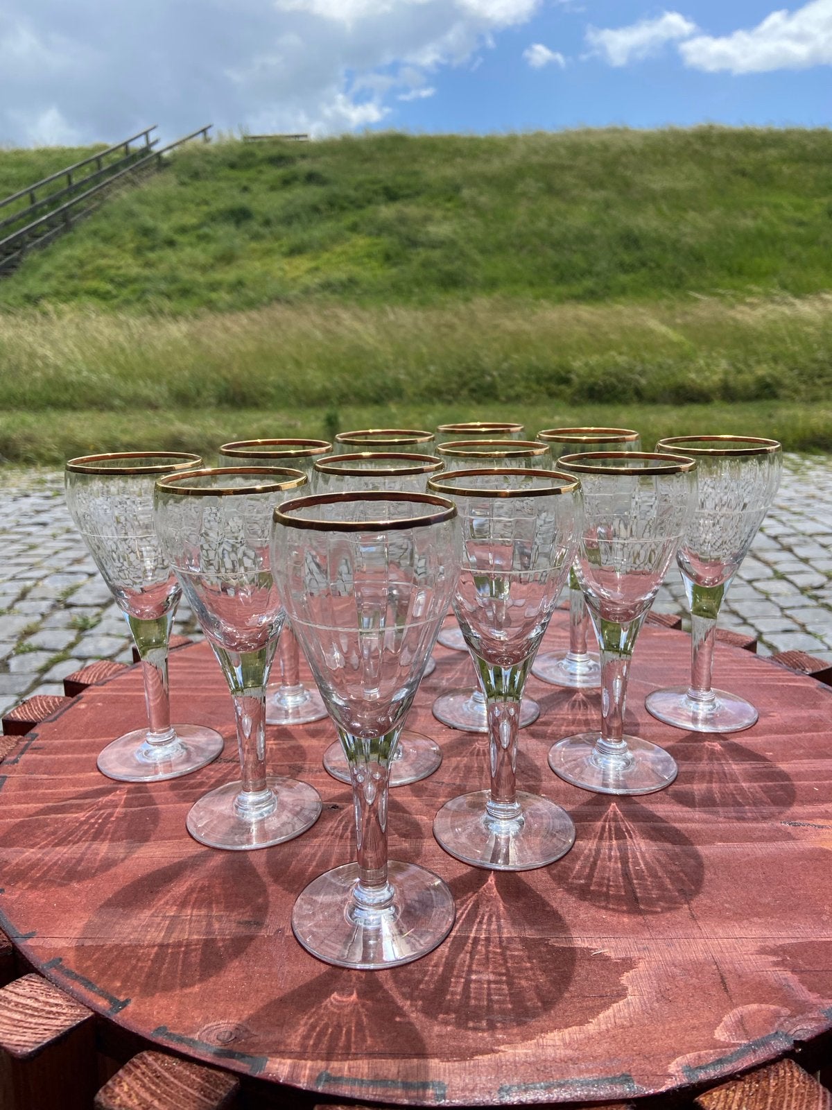 Set van 12 vintage borrelglaasjes met gouden rand, Antiek en Kunst, Antiek | Glas en Kristal, Ophalen of Verzenden