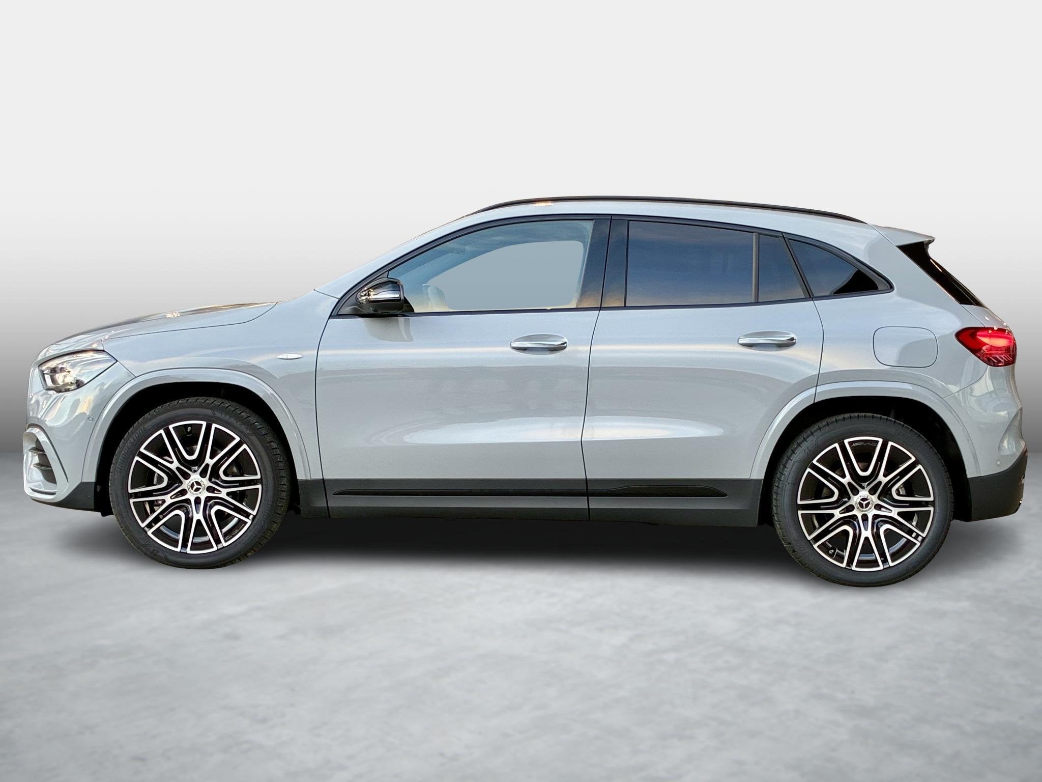 Mercedes-Benz GLA 250 e AMG Line | Panoramadak | BURMESTER |, Stof, 1800 kg, Euro 6, 4 cilinders