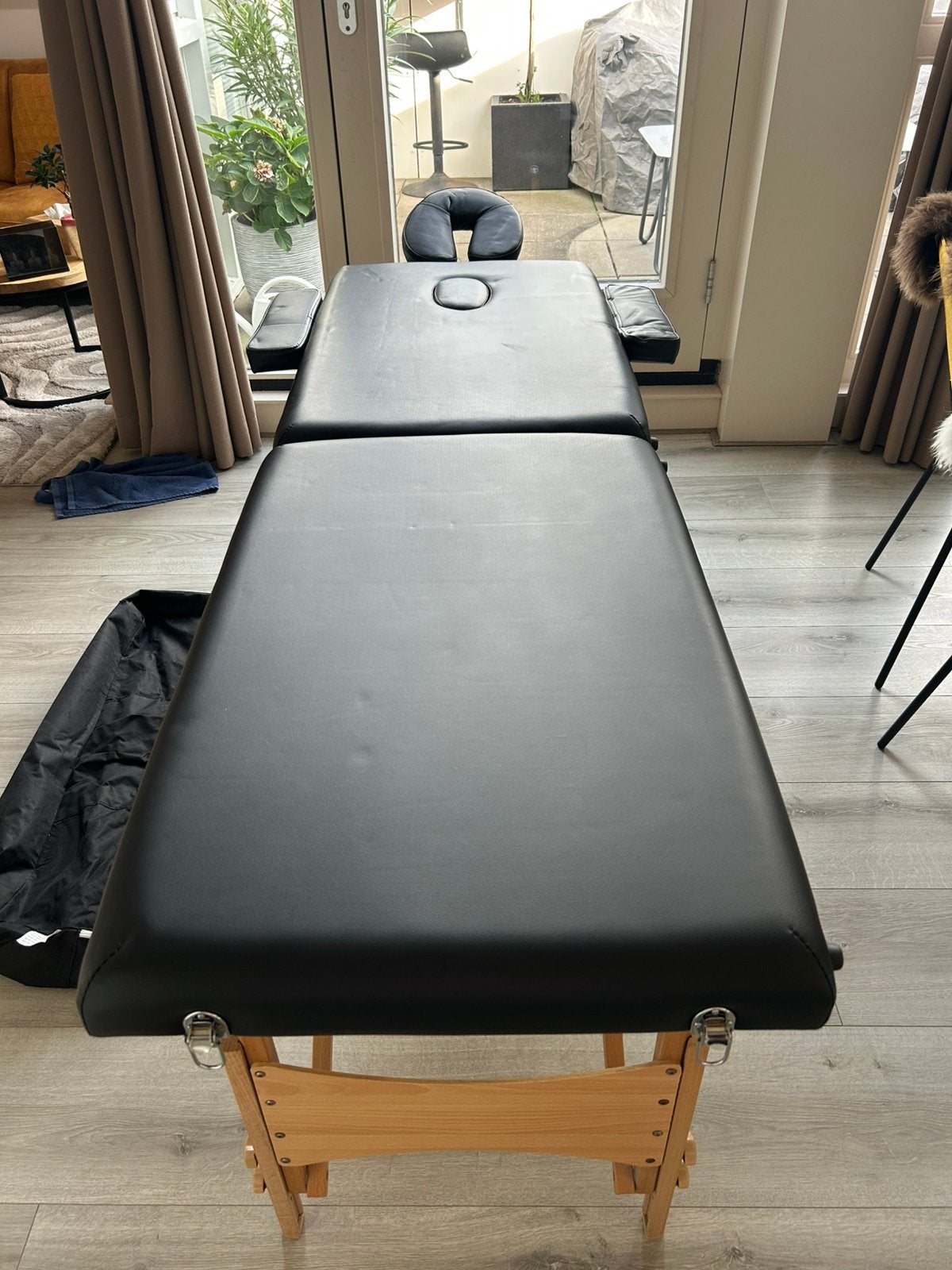 Reiki massage behandeltafel zwart, Sport en Fitness, Ophalen, Zo goed als nieuw, Massagetafel