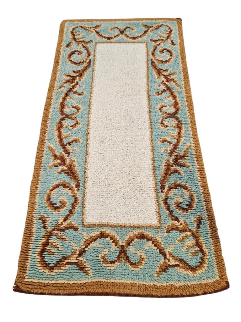 Handgemaakt oosters wol Smyrna retro floral 68x135cm, Gebruikt, 100 tot 150 cm, Crème, Onbekend