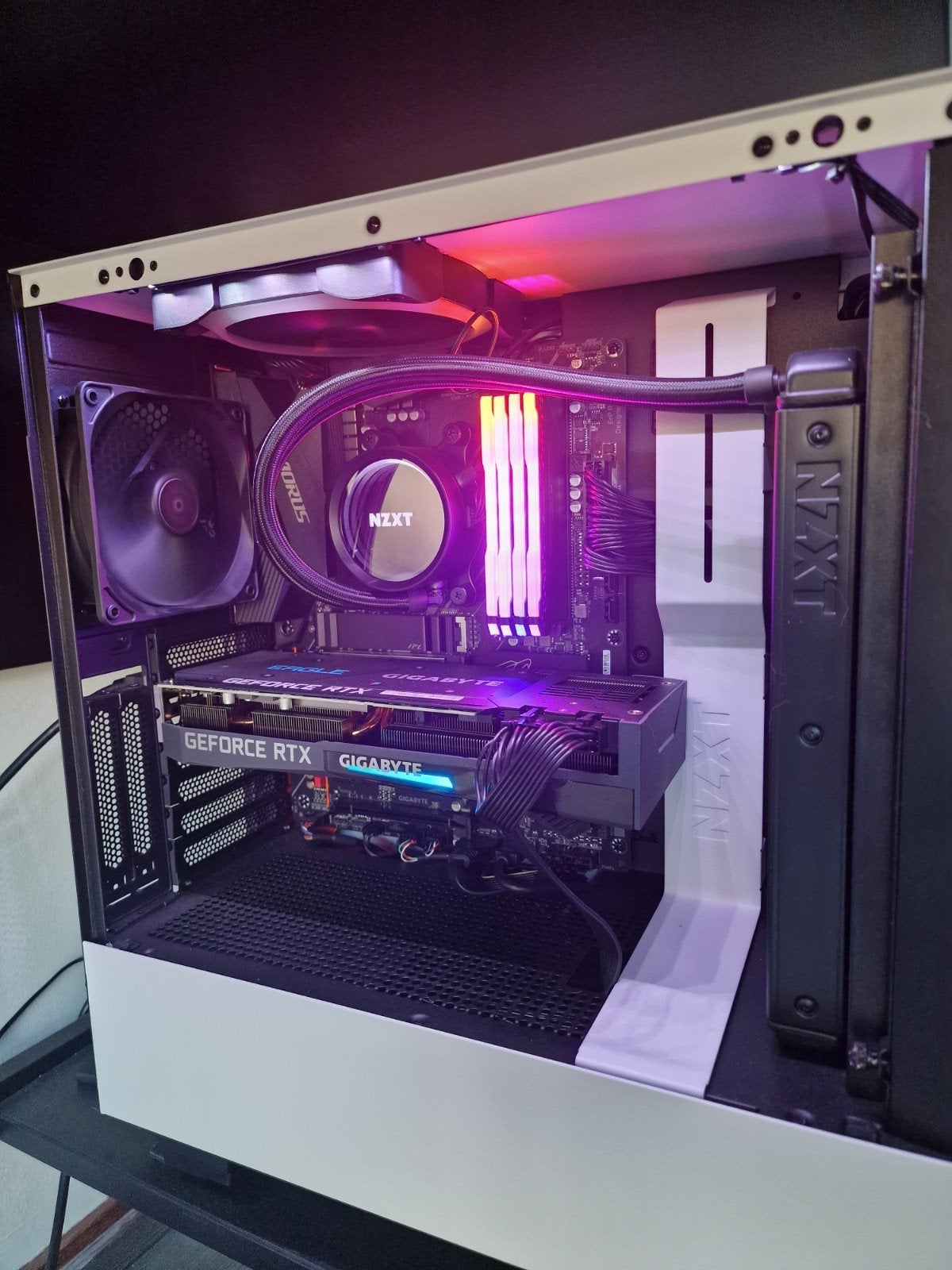 Gaming pc, Computers en Software, Desktop Pc's, Met monitor, 32 GB, Ophalen of Verzenden, Zo goed als nieuw