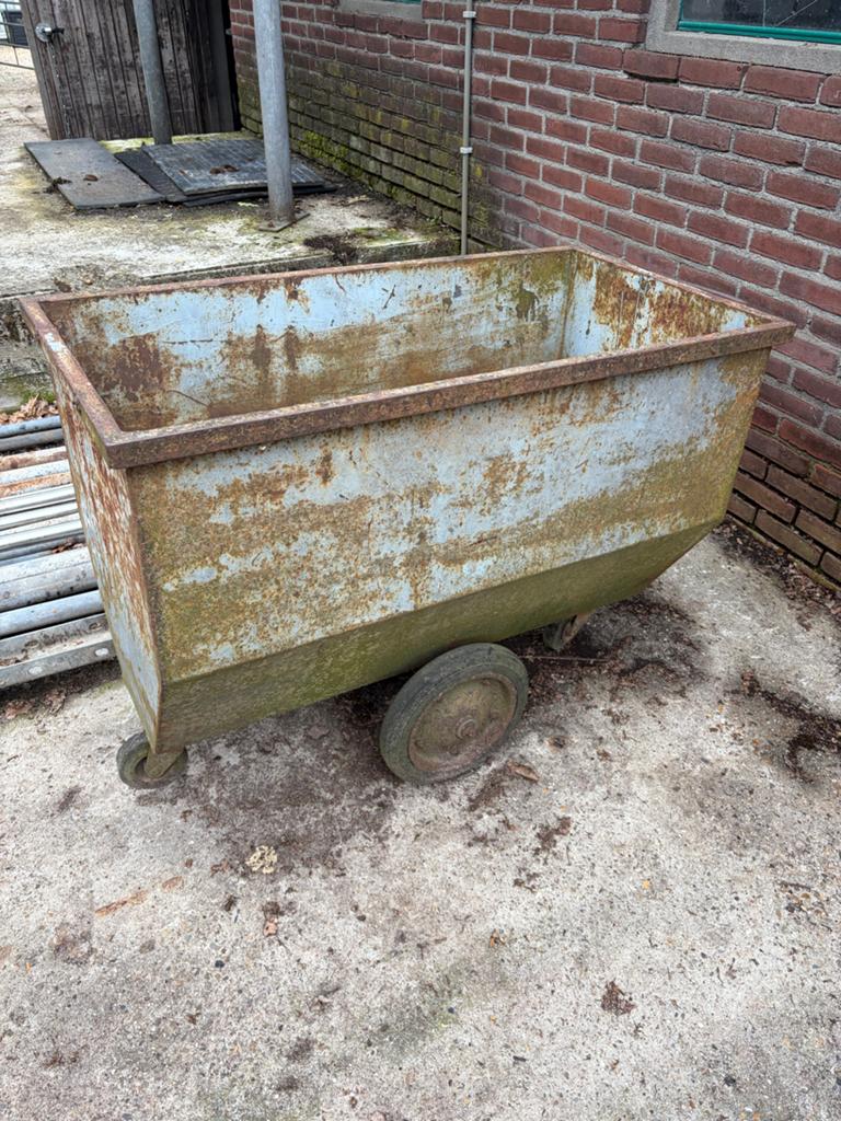 Twee Vintage Mijnkarren, Ophalen, Gebruikt, Handmatig, Tweewielig