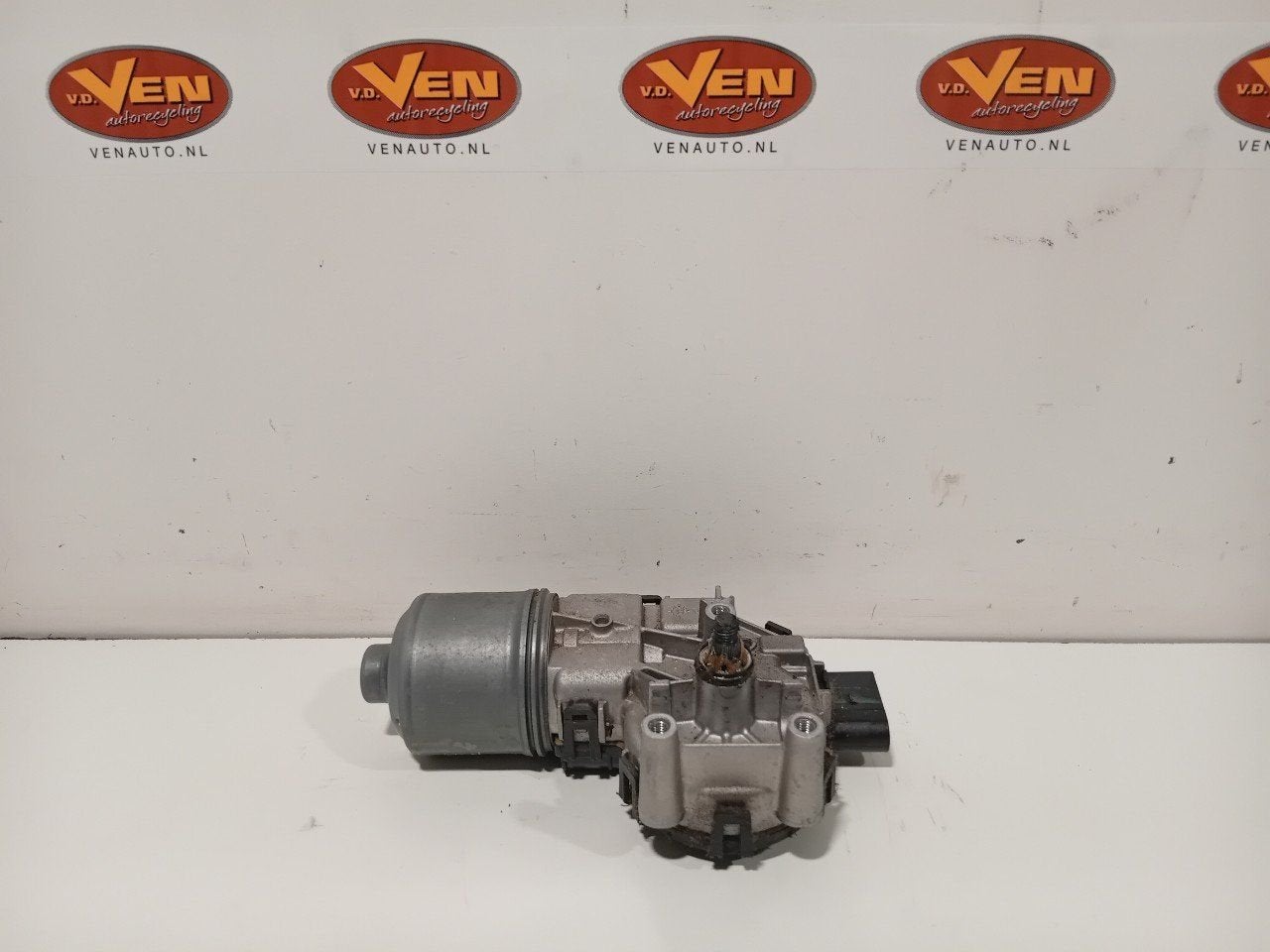 Ruitenwissermotor voor Alfa Romeo Giulietta, Onderdelen@venauto.nl, Van der Ven Autorecycling B.V., Gebruikt, Ettenseweg 76, 4706 PB Roosendaal, The Netherlands