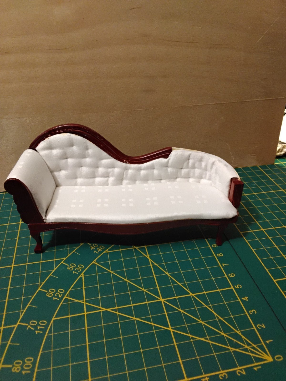 Creme kleurige Sofa 1:12, Ophalen of Verzenden, Nieuw, Poppenhuis