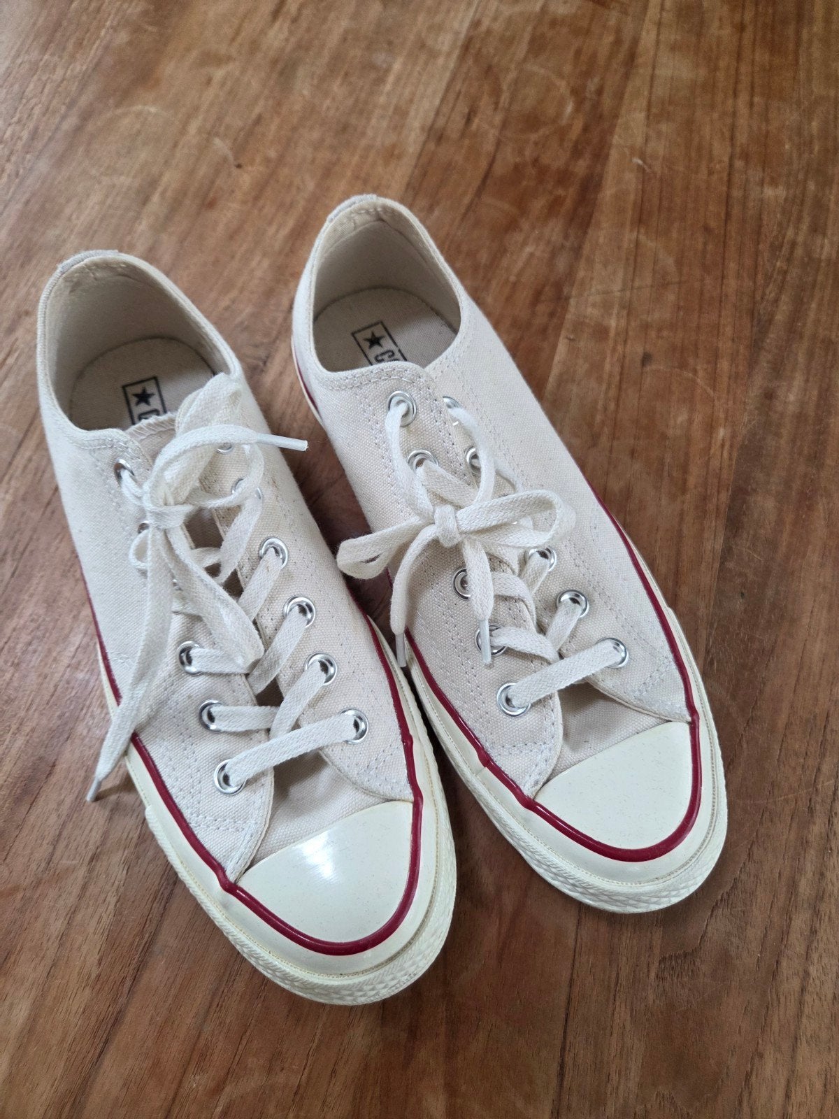 Converse All Star Chuck Tailor Low, maat 39 in ecru, Kleding | Dames, Schoenen, Overige kleuren, Nieuw, Ophalen of Verzenden, Sneakers of Gympen