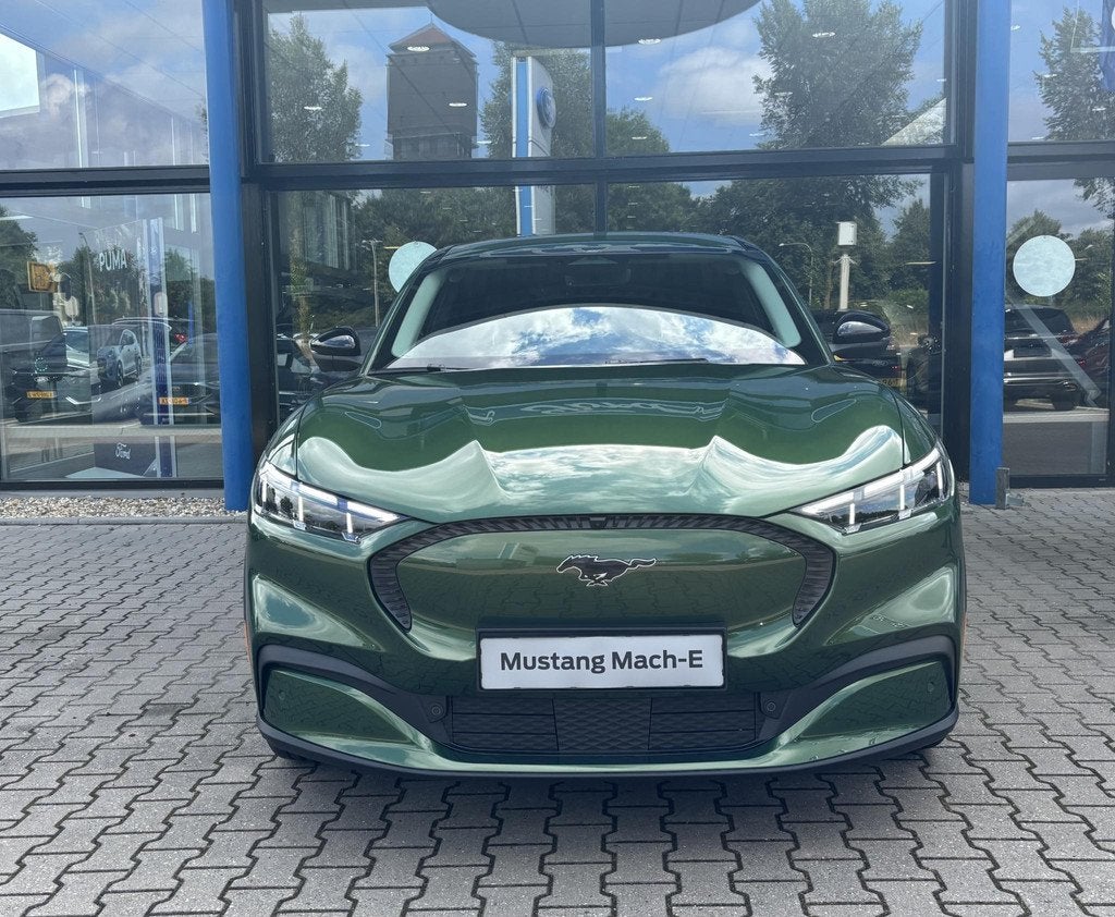 Ford Mustang Mach-E RWD 75 kWh €2.000,- Ford Voordeel! | D, Automaat, Achterwielaandrijving, 340 min, Automatische klimaatregeling