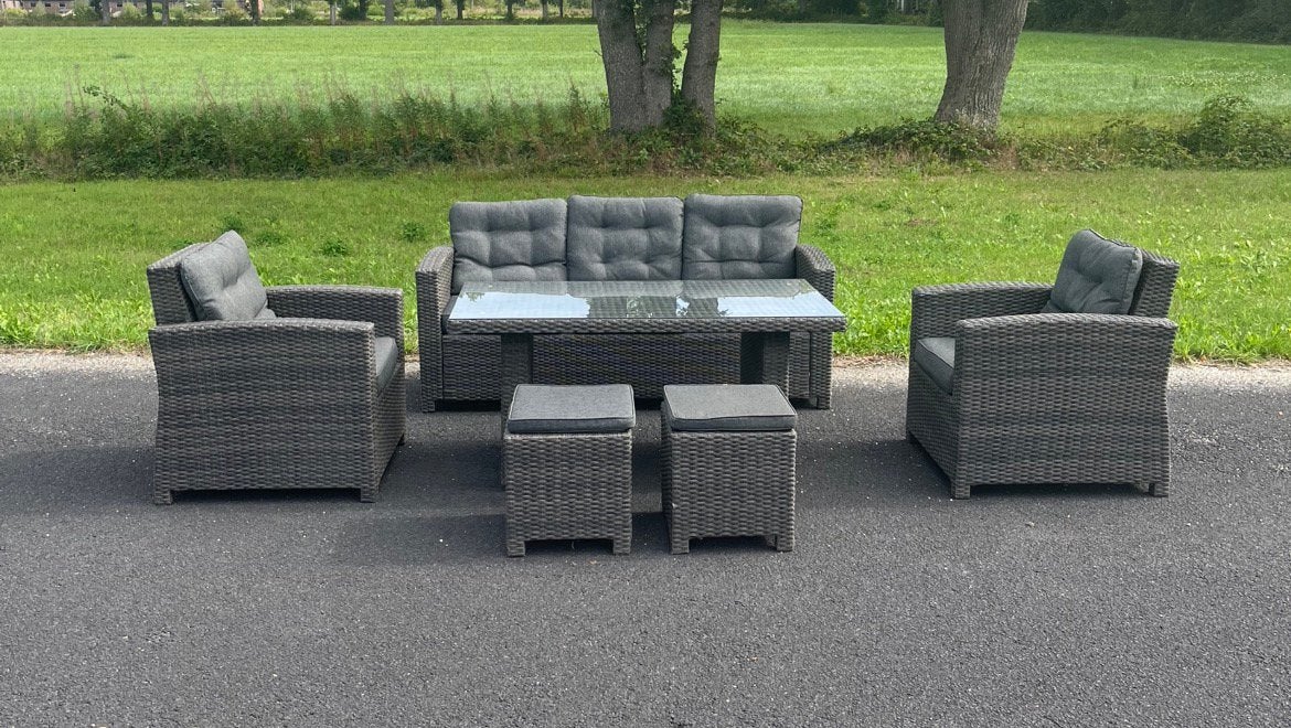 Foto 2 van Mooie Loungeset , Diningset met tafel en glasplaat