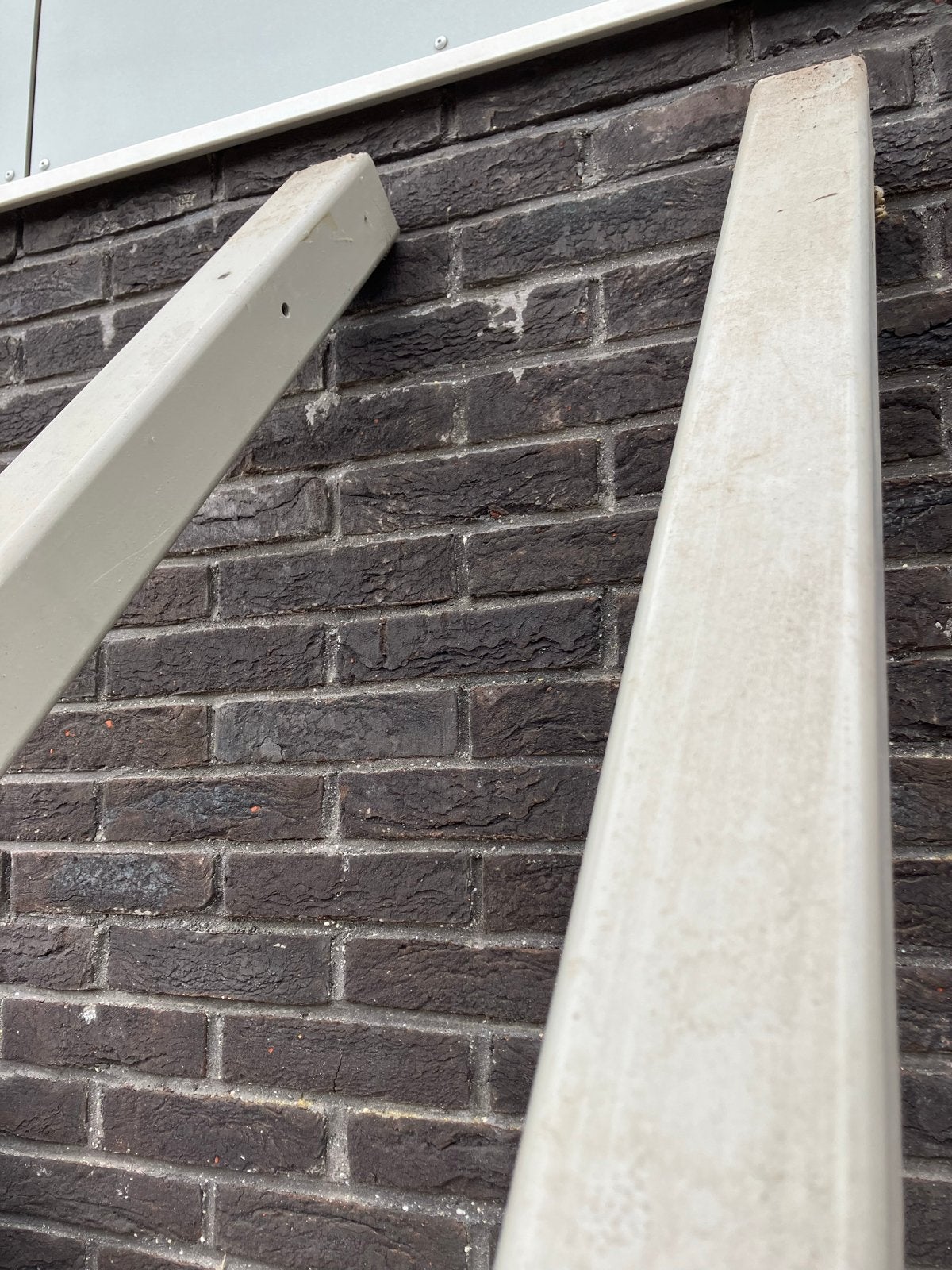 2 metalen palen - Hoogte 2,90m, Breedte 7cm, Ophalen of Verzenden, Zo goed als nieuw, Overige typen