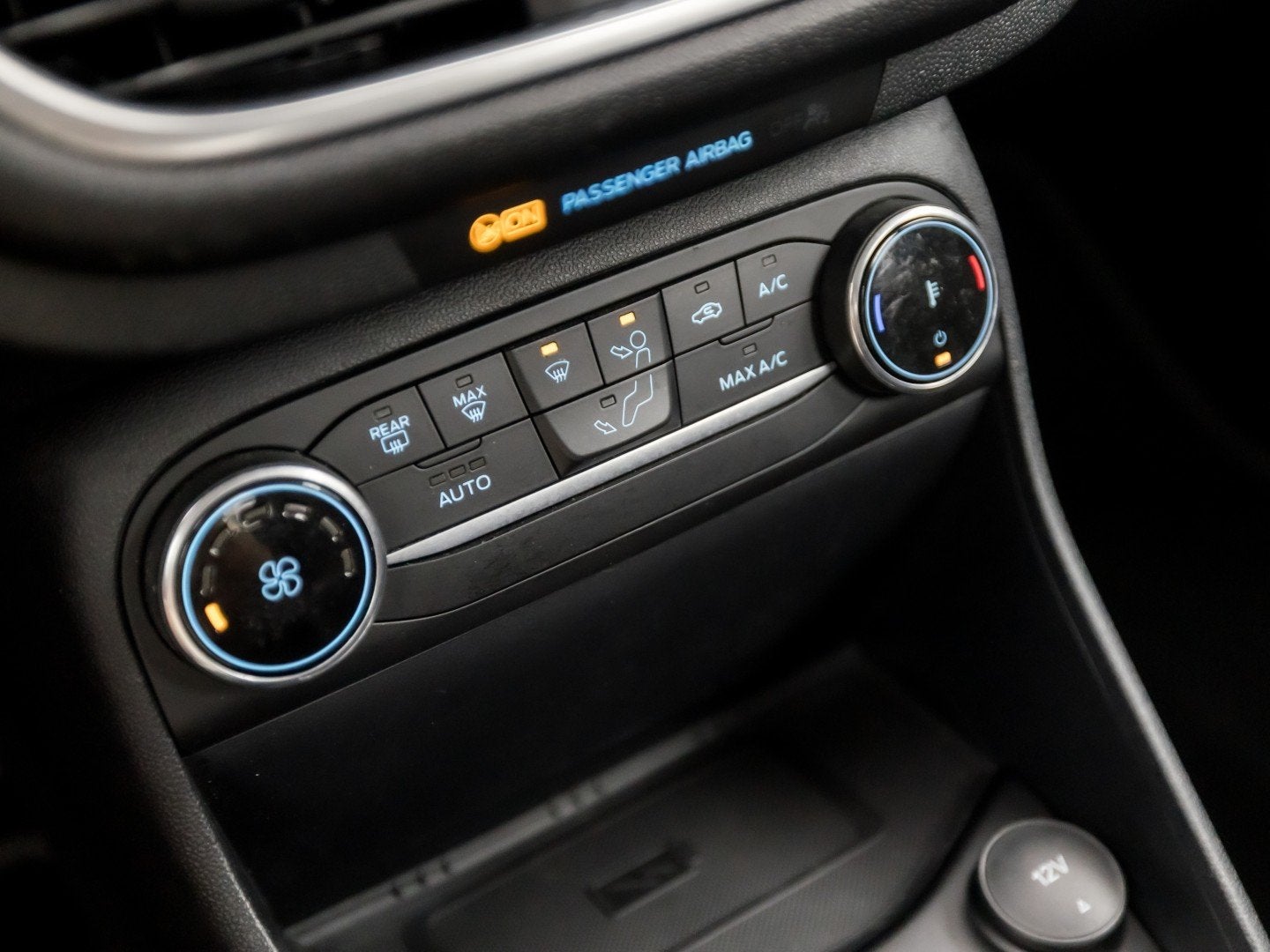 Foto 9 van Ford Fiesta 1.0 EcoBoost Hybrid Titanium Sport (APPLE CARPLA