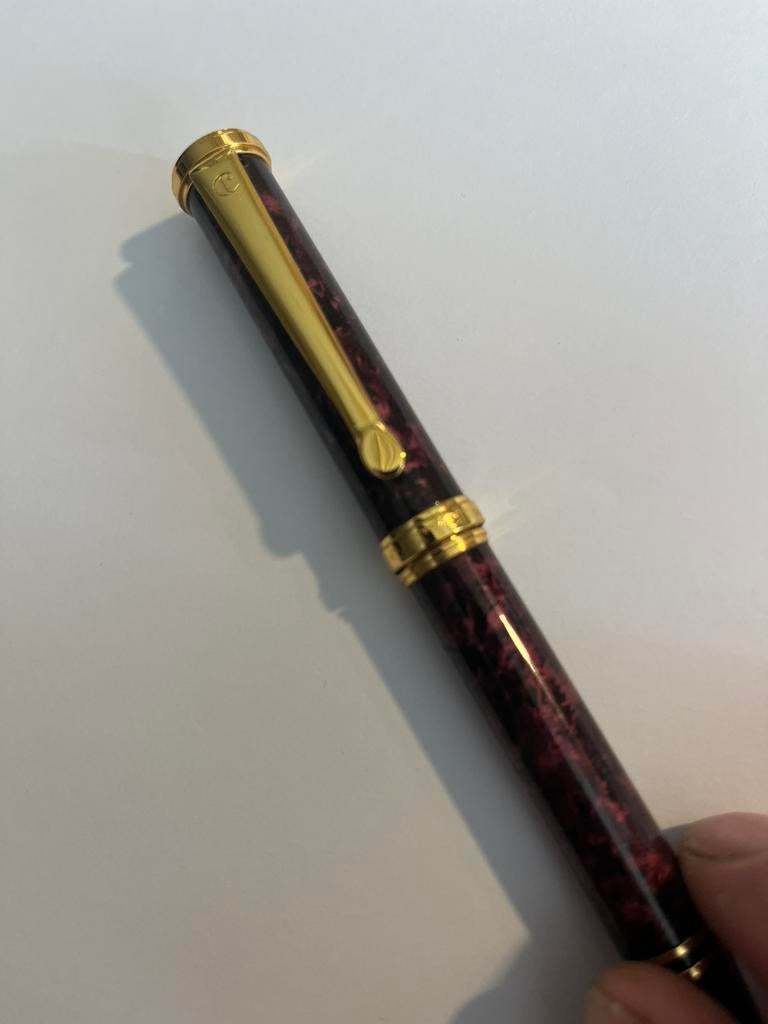 Carven Paris verguld ebay price €400 mooier dan Mont Blanc, Verzamelen, Pennenverzamelingen, Ophalen of Verzenden, Zo goed als nieuw