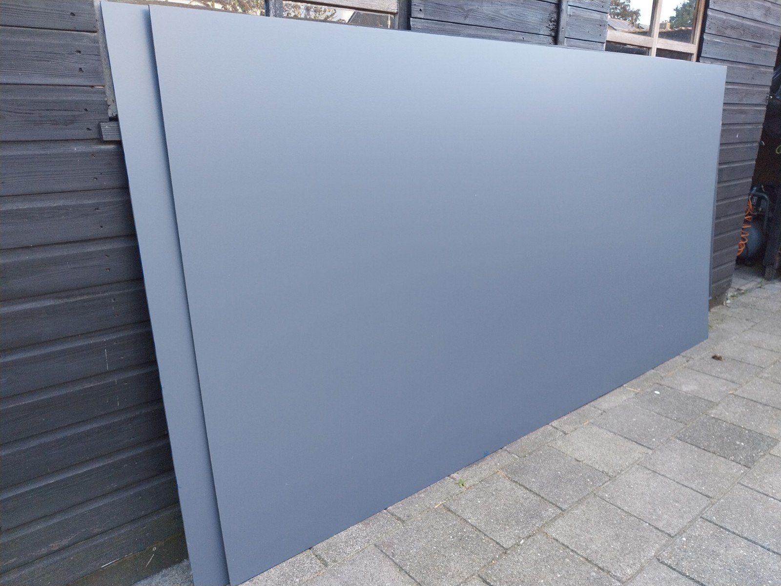 2x trespa plaat grijs., Ophalen, Zo goed als nieuw, Overige materialen, Minder dan 20 mm