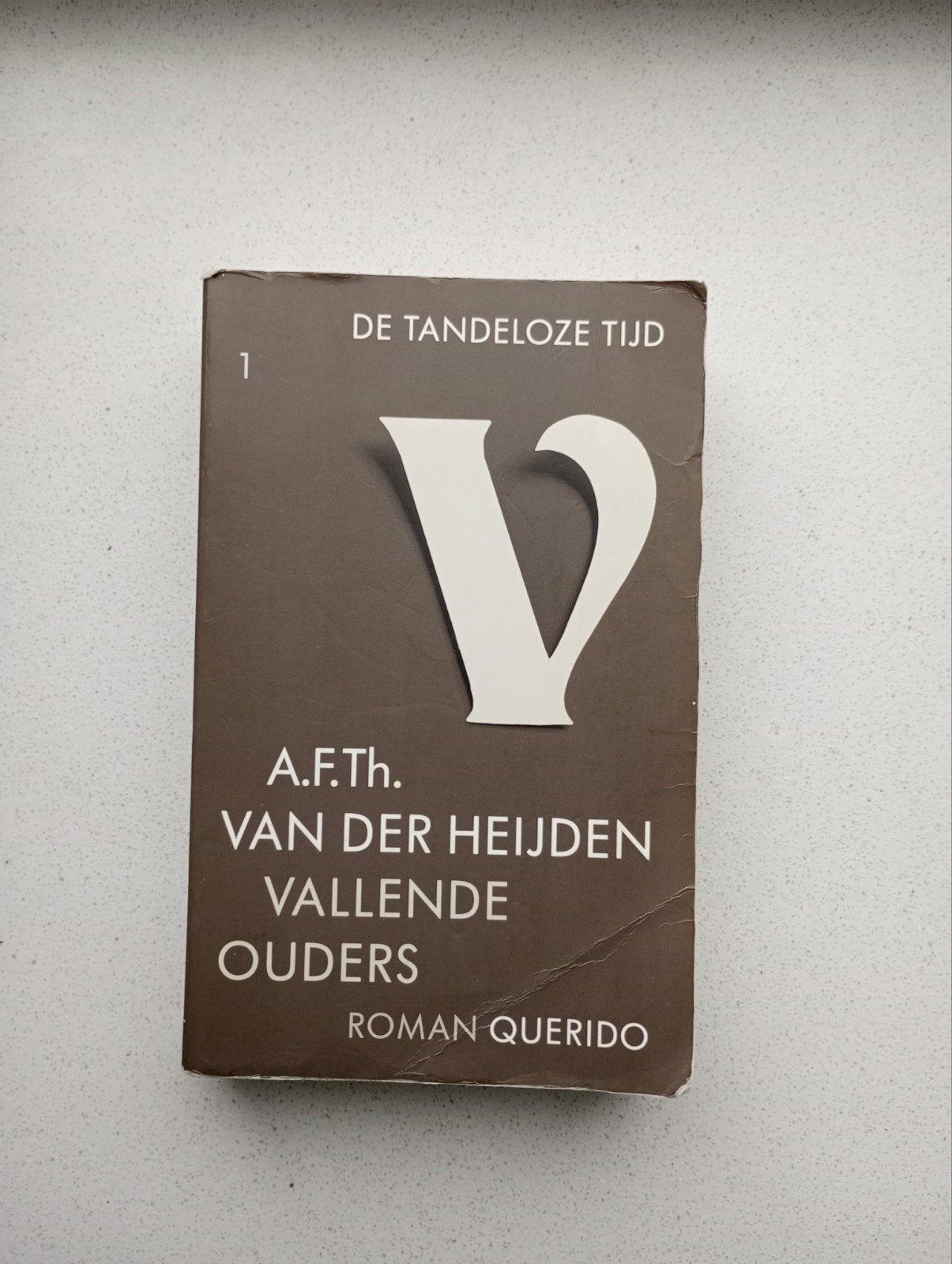 Vallende Ouders - A.F.Th. van der Heijden, Ophalen of Verzenden, Gelezen