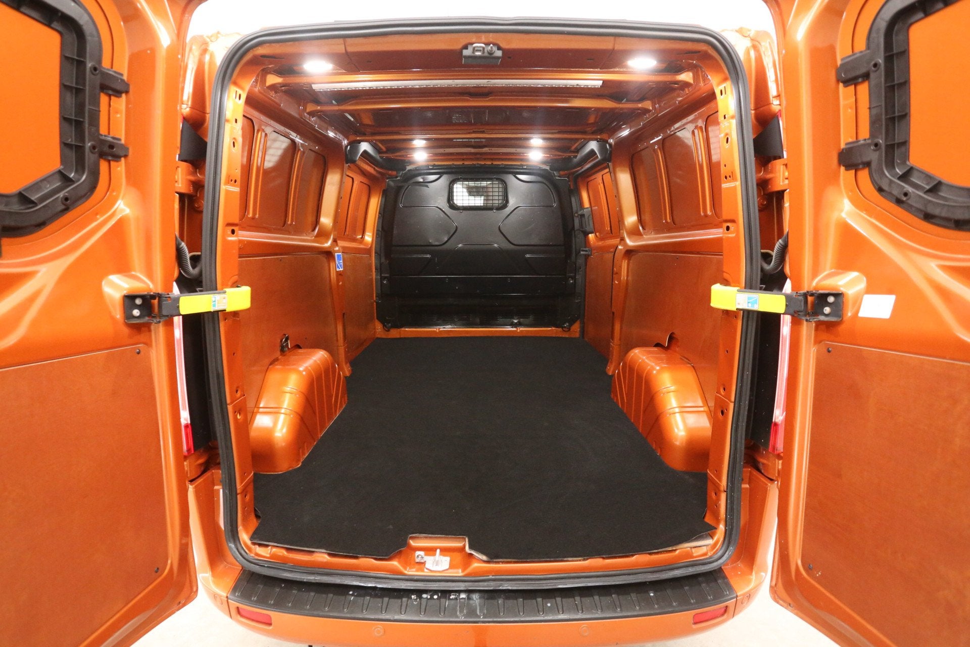 Ford Transit Custom 2.0 TDCI L2H1 185PK Sport | Automaat | A, 15 km/l, Euro 6, Bedrijf, Diesel