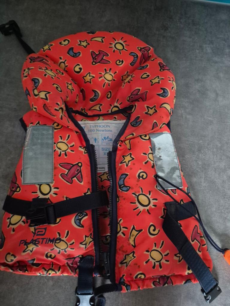 Zwemvest 15-20 kg, Kleding | Dames, Carnavalskleding en Feestkleding, Ophalen of Verzenden, Zo goed als nieuw, Carnaval