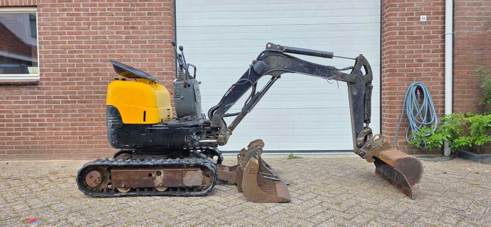 IHI 9NX - Minigraver met 4 bakken, Ophalen, Graafmachine
