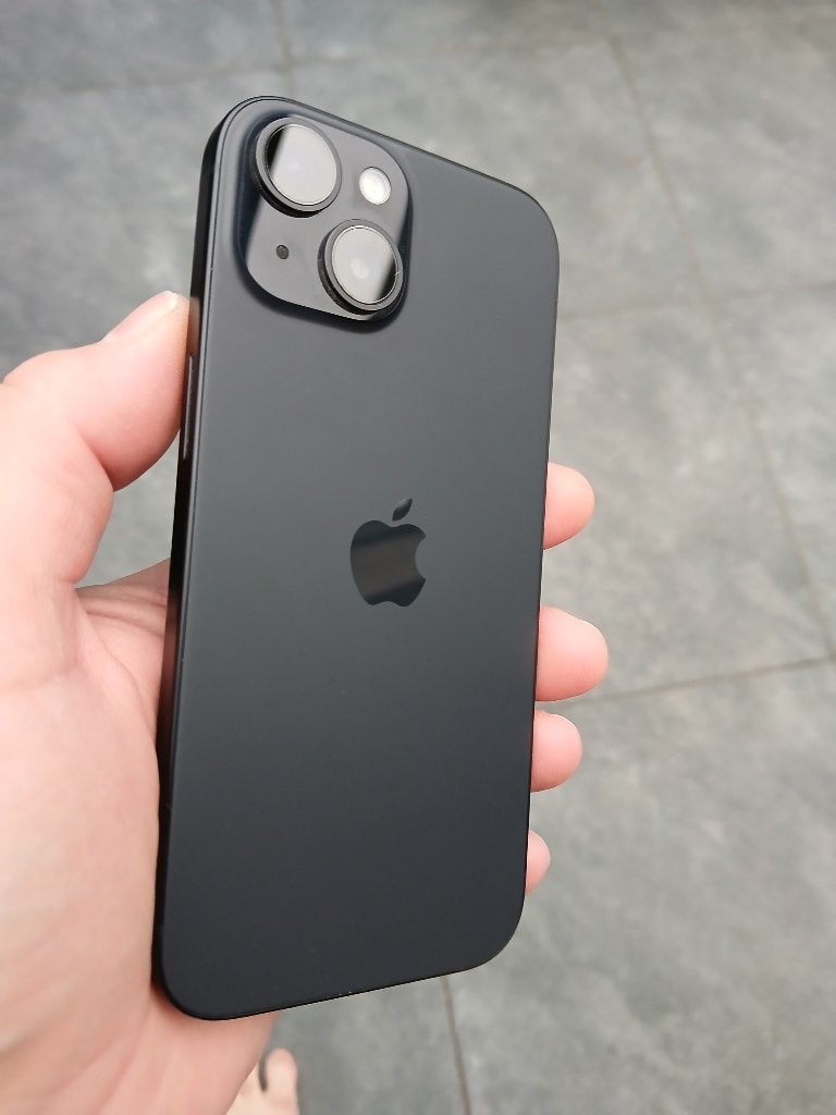 Foto 10 van iPhone 15 128GB – Net als nieuw
