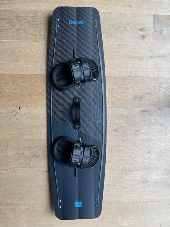 Lieuwe Falcon 139x41 - NIEUWE Naish Apex 9-15 - Nieuwstaat!, Ophalen, Twintip, Kiteboard, Zo goed als nieuw
