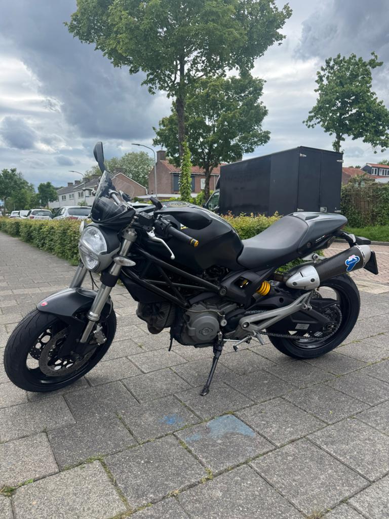 Ducati Monster 696 Zwart Termignoni ABS  2012 grote beurt, Motoren, Motoren | Ducati, 2 cilinders, Sportuitlaat, Gebruikt, Particulier