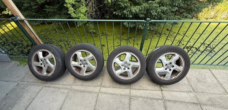 Set van 4 Michelin zomerbanden op Volvo velgen 205/55 R16, Ophalen, Gebruikt, 16 inch, Banden en Velgen