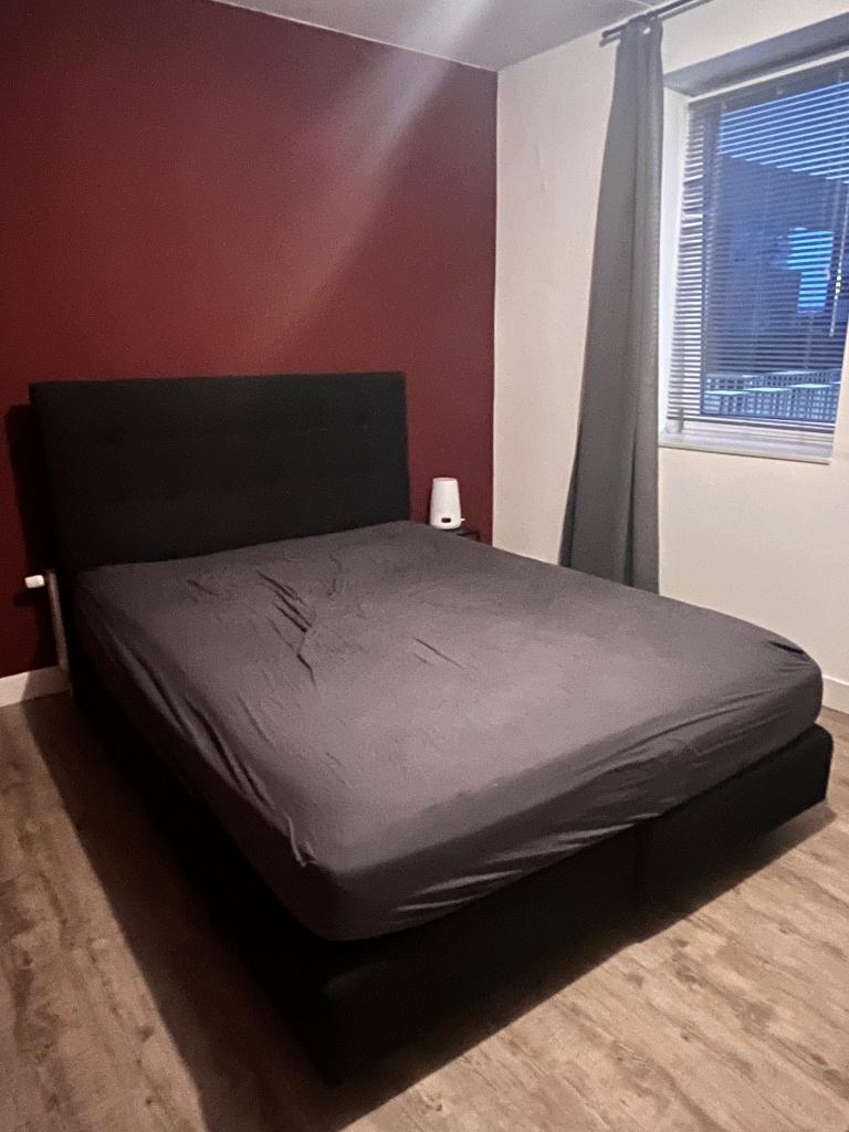 Boxspring 160 cm x 210 cm compleet en in nette staat, Ophalen, Tweepersoons, Zo goed als nieuw, 160 cm