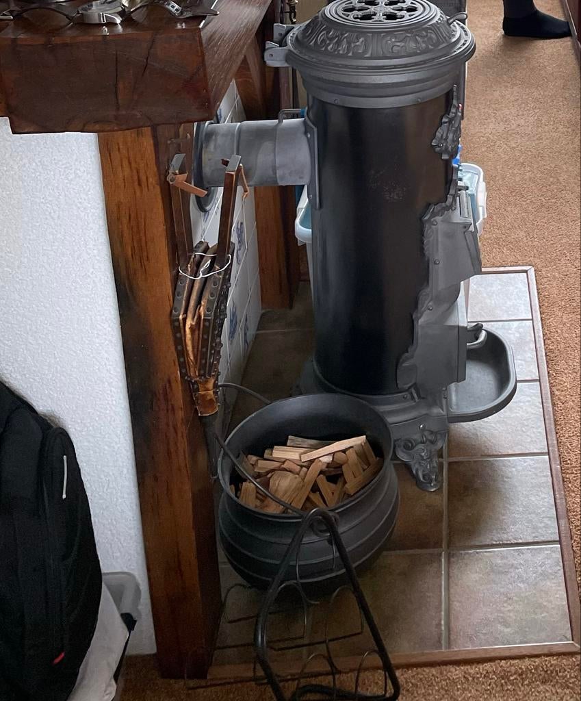 Vintage Houtkachel - Klassiekachel, Gebruikt, Houtkachel, Ophalen of Verzenden, Vrijstaand